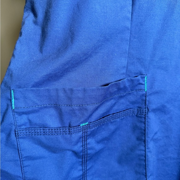 Wonderwink royal blue Scrub Top Size 2xl - Picture 5 of 5